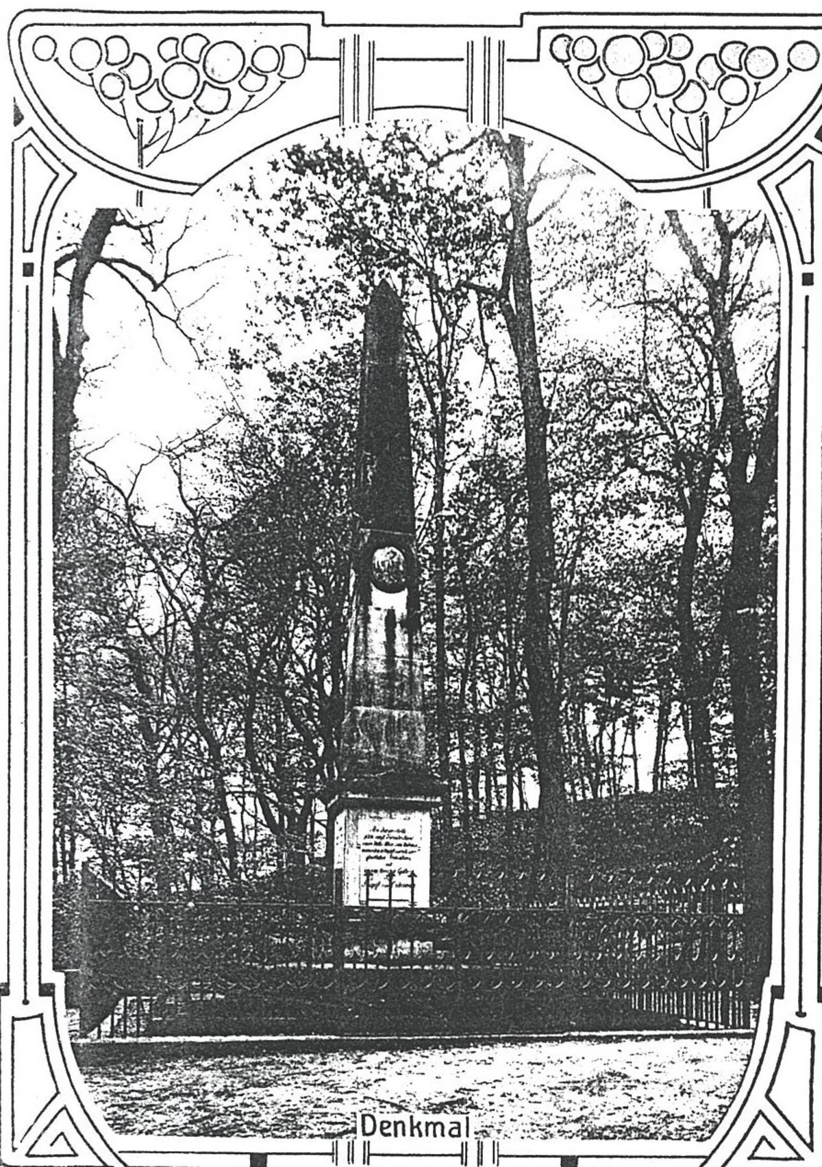 pocztówka na której znajduje się m.in. pomnik Caroline von Liebermann 