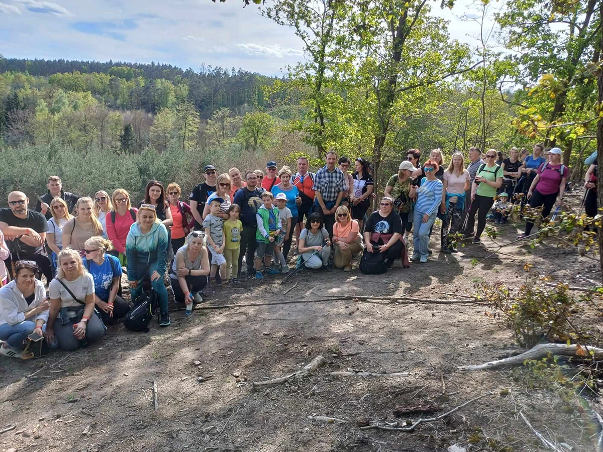 spacer z przewodnikiem po Wzgórzach Dalkowskich