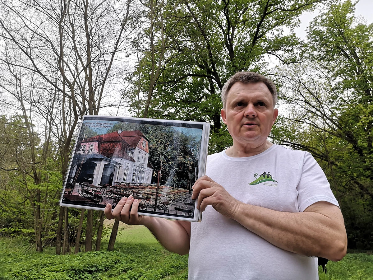 spacer z przewodnikiem po Wzgórzach Dalkowskich