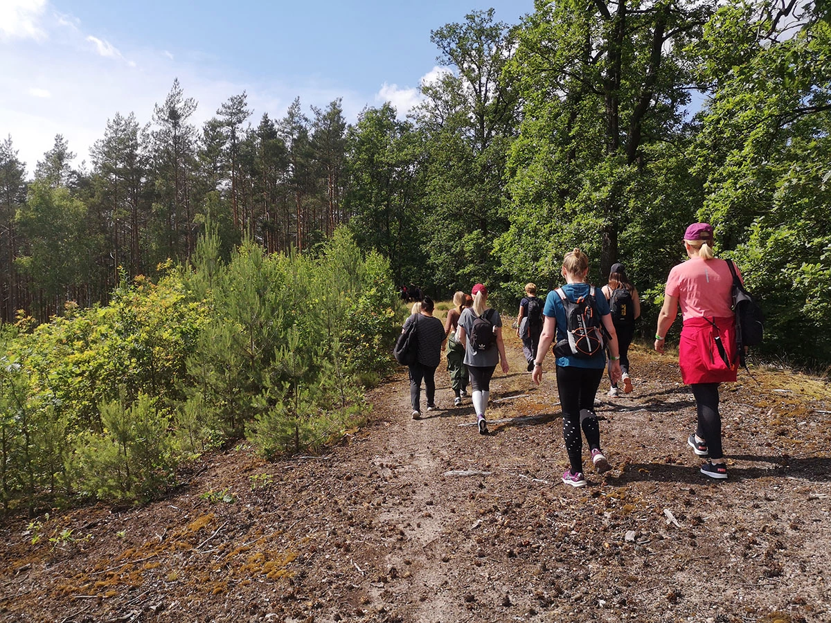 spacer z przewodnikiem po Wzgórzach Dalkowskich