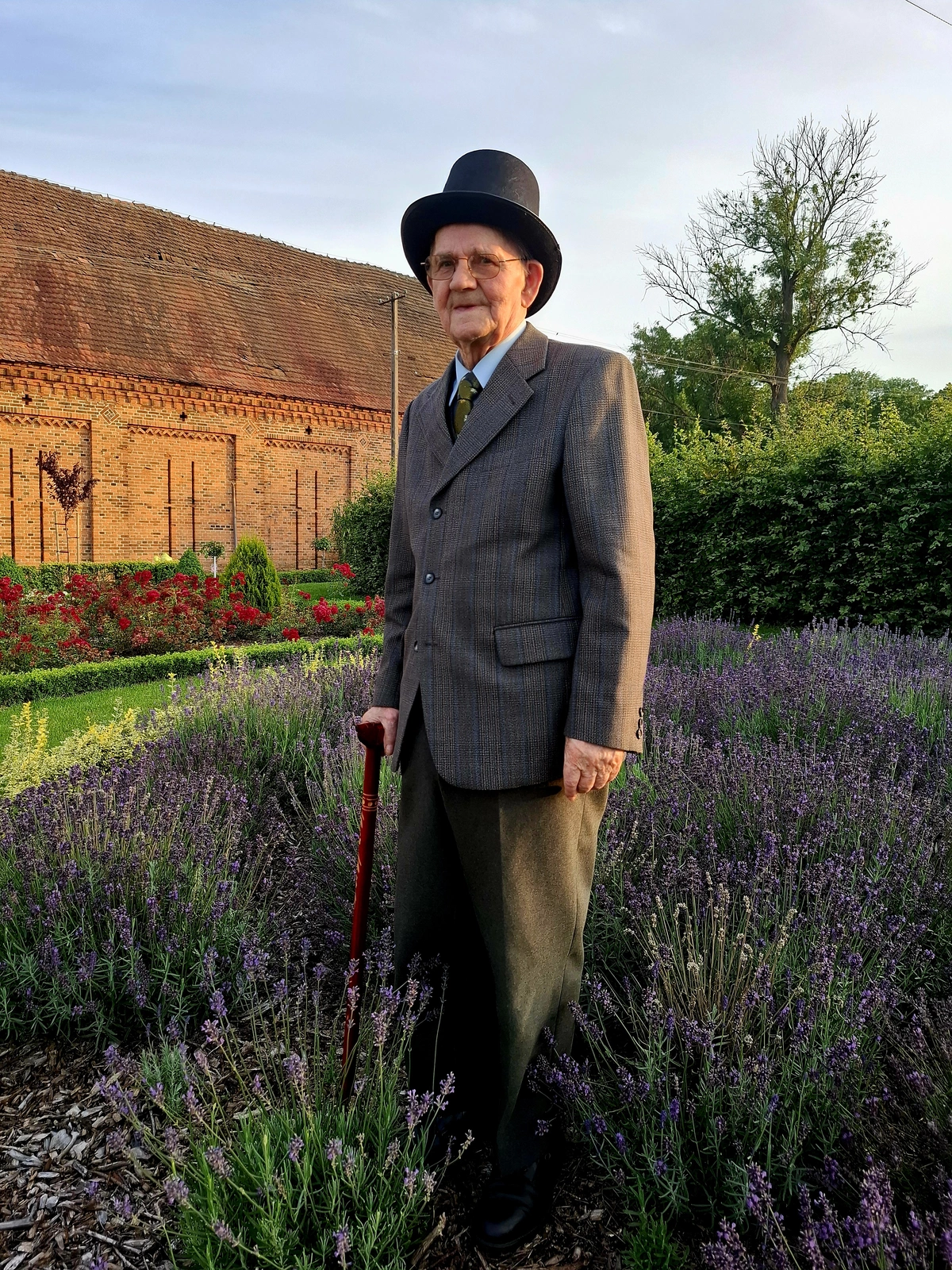 Stroje z epoki w Dalkowskim Parku