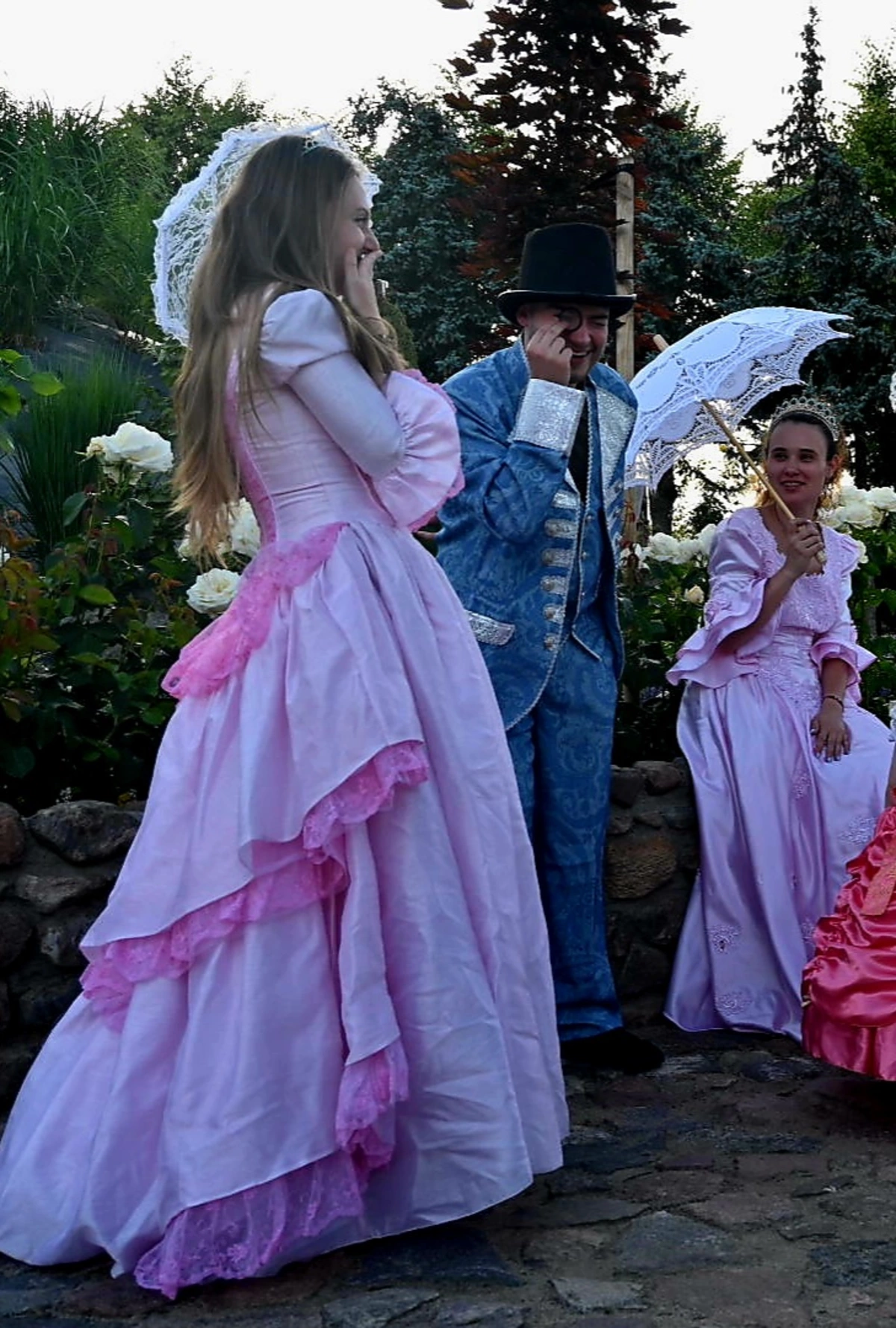 Stroje z epoki w Dalkowskim Parku