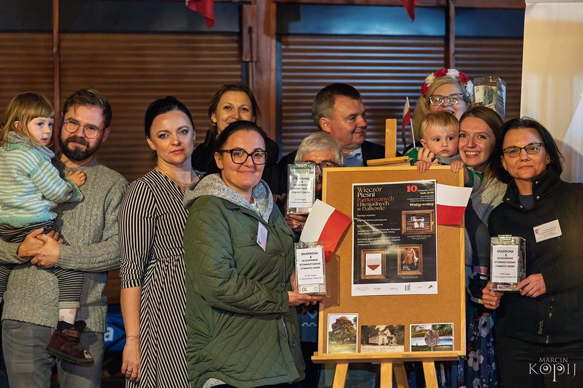 wieczór pieśni patriotycznych w Dalkowie