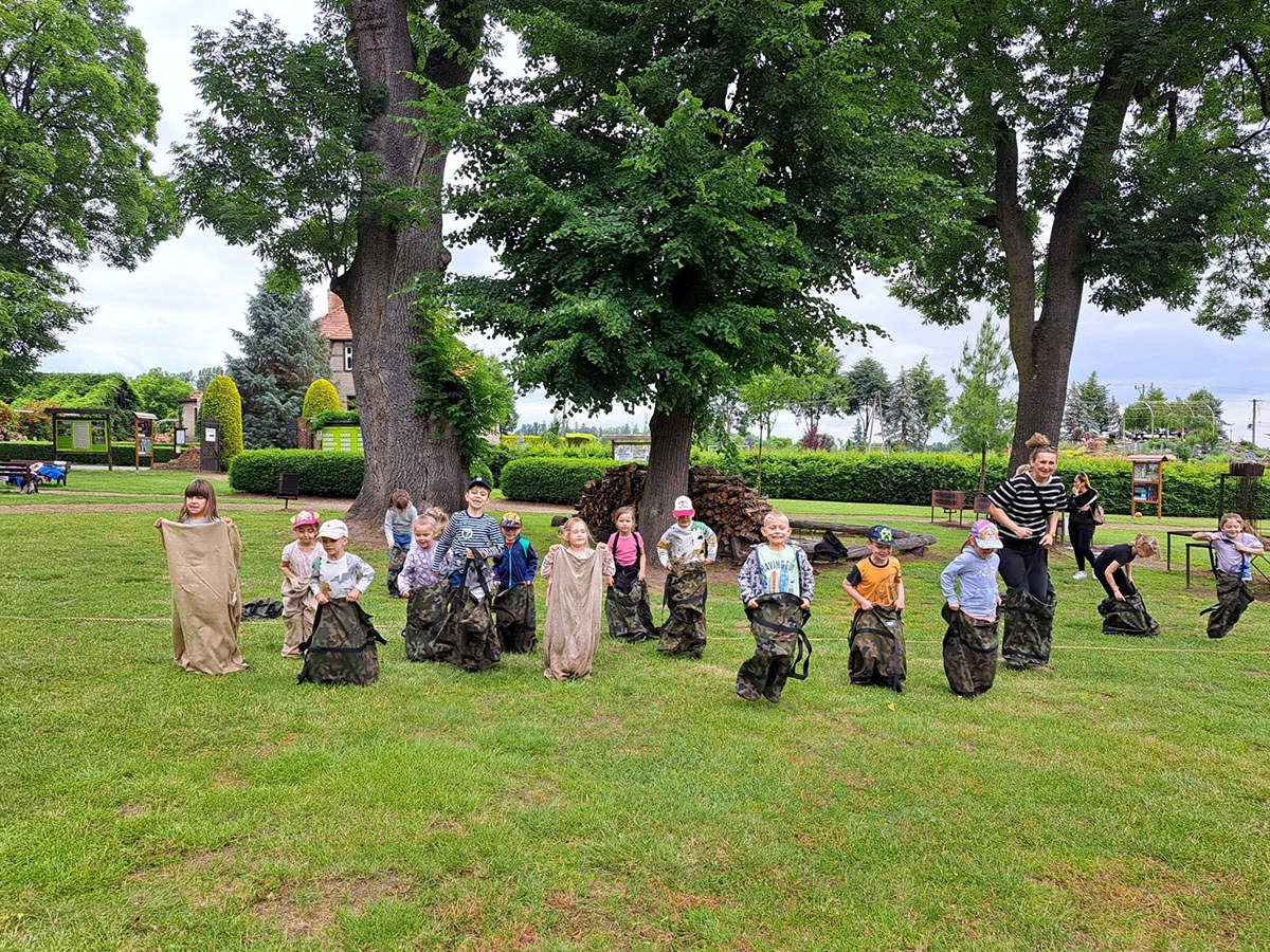 Atrakcje w trakcie wycieczek zorganizowanych do Centrum Hortiterapii-Ogrodów Zmysłów na Wzgórzach Dalkowskich