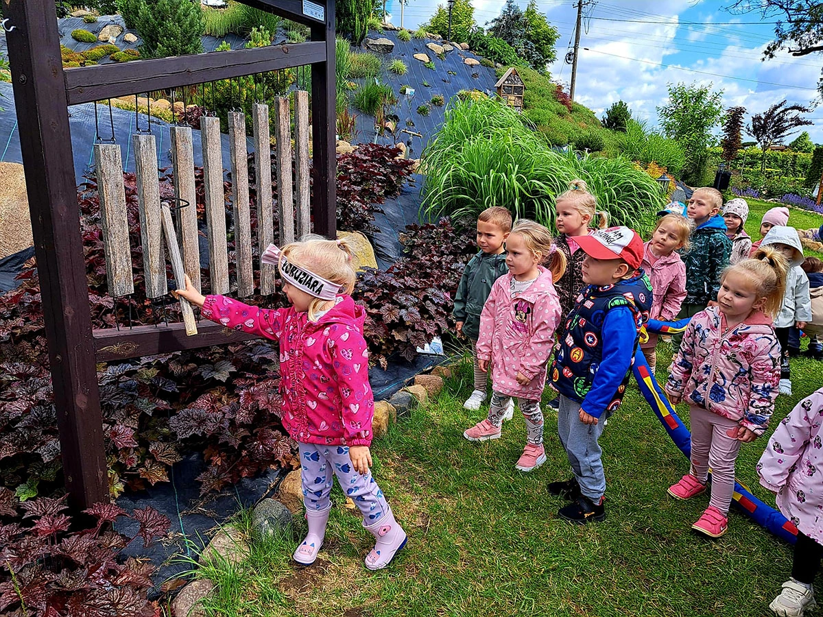 Atrakcje w trakcie wycieczek zorganizowanych do Centrum Hortiterapii-Ogrodów Zmysłów na Wzgórzach Dalkowskich